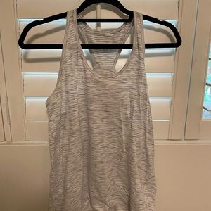 Lululemon salt & pepper workout shirt